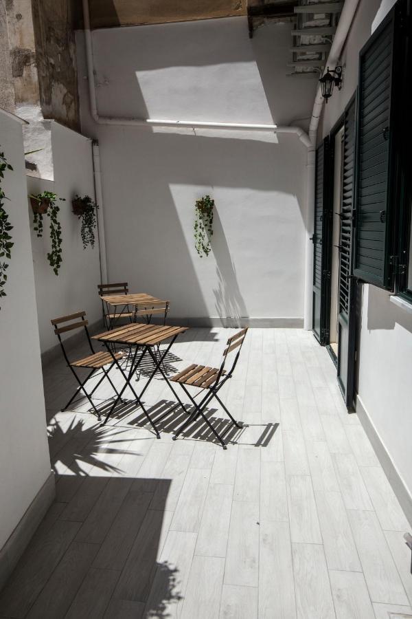 Garden House: Apartments And Rooms For Holidays Palermo Bagian luar foto
