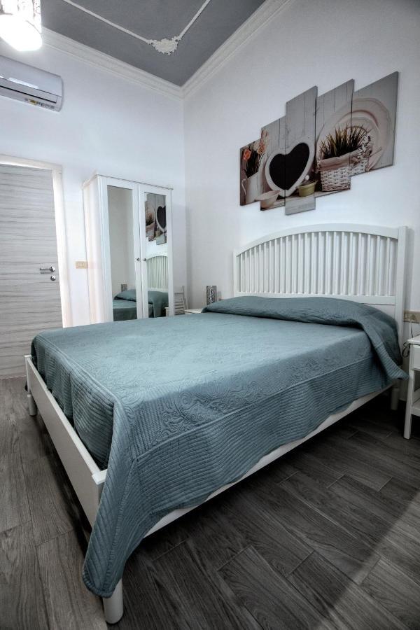 Garden House: Apartments And Rooms For Holidays Palermo Bagian luar foto