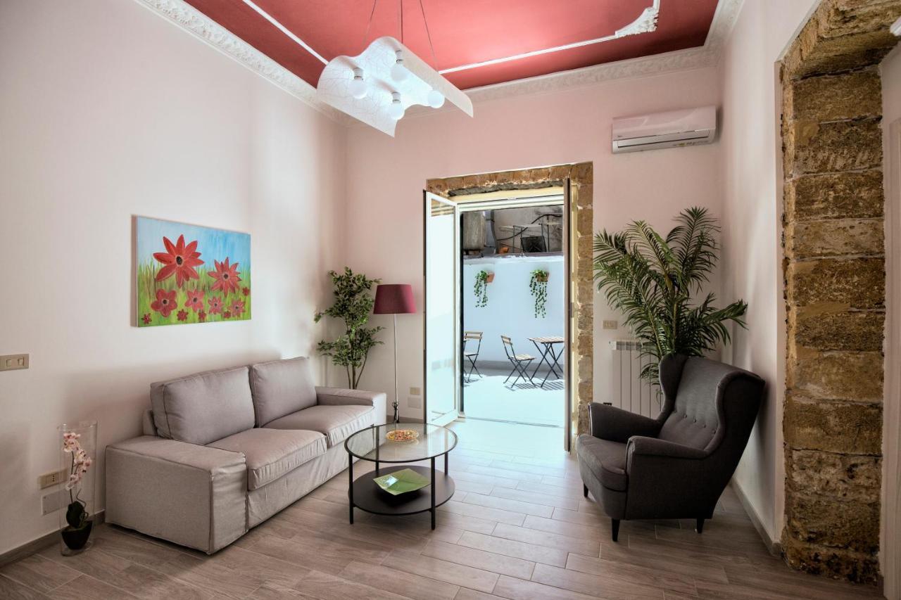 Garden House: Apartments And Rooms For Holidays Palermo Bagian luar foto