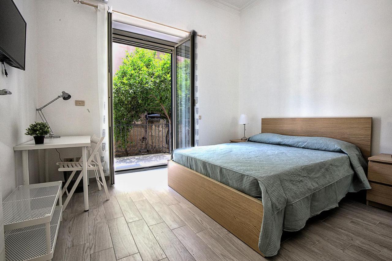 Garden House: Apartments And Rooms For Holidays Palermo Bagian luar foto