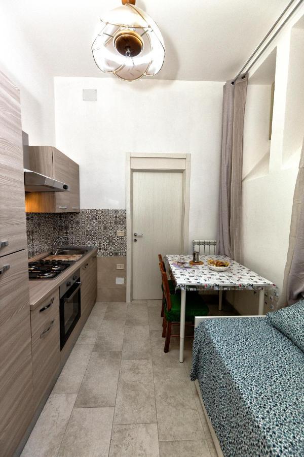 Garden House: Apartments And Rooms For Holidays Palermo Bagian luar foto